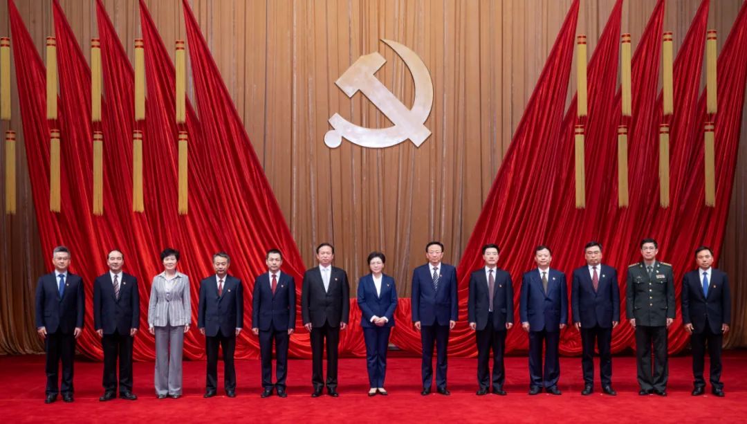 中共南京市第十五届委员会常委集体亮相