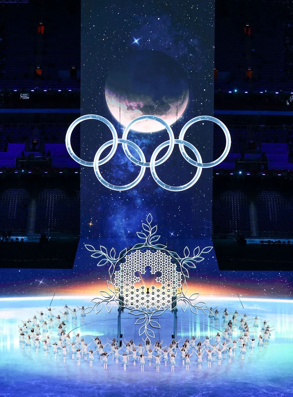 冬奥会开幕式火炬图片图片