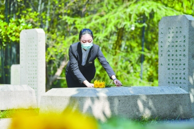 全國各地通過雲端舉辦形式多樣的活動紀念雨花英烈雲祭英烈砥礪前行