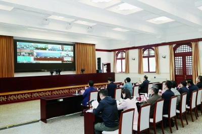 2022年南京市重大招商项目暨央企区域总部项目视频签约活动现场。 市投促局供图 
