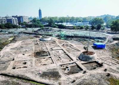 西街遗址考古发掘现场。 南京日报/紫金山新闻记者 董家训 摄