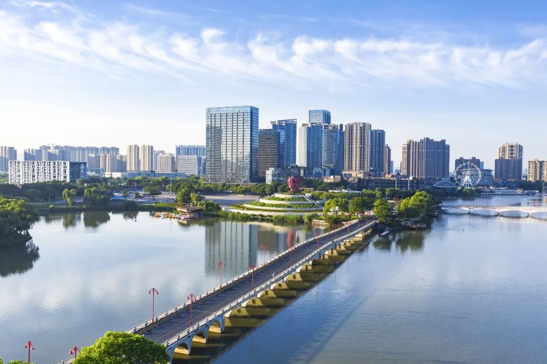 江宁百家湖。