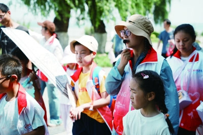 孩子们参加“环保游”。图片由受访者提供