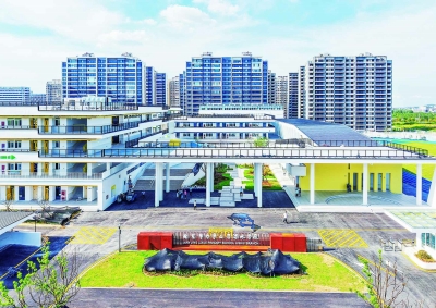 8月26日，中建安裝建設(shè)的南京市力學(xué)小學(xué)溧水學(xué)校將迎來(lái)首個(gè)開(kāi)學(xué)季。 通訊員 沙婷婷 南京日?qǐng)?bào)/紫金山新聞?dòng)浾?馮芃 攝