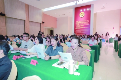 雨花台烈士纪念馆开展的“雨花思政”——“信仰之歌”音乐思政示范课。