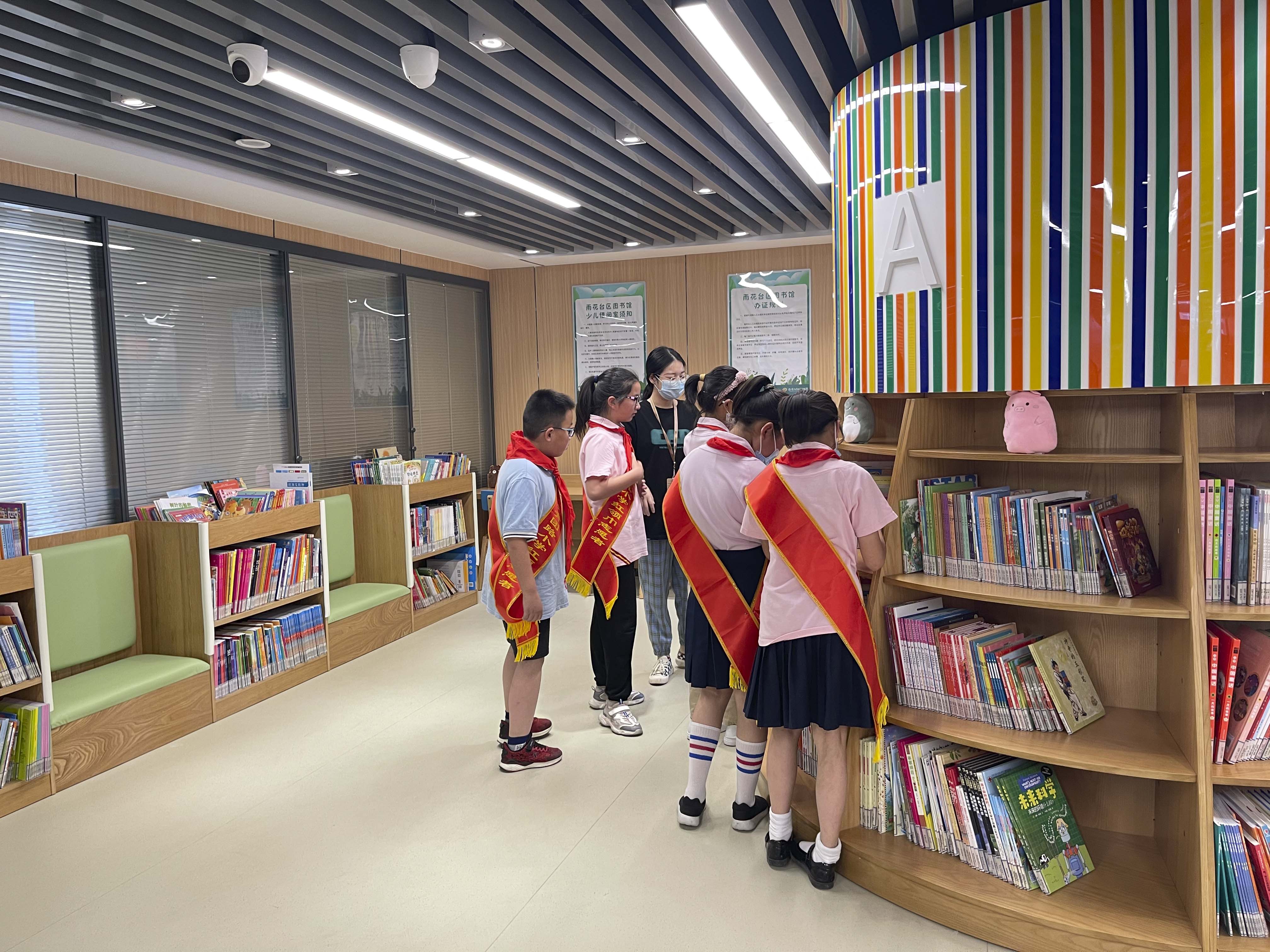 南京市共青团路小学图片