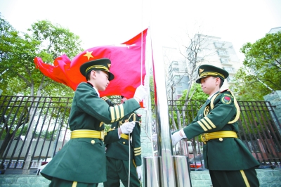 南京多地昨举行升国旗仪式