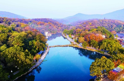 珍珠泉景区秋意浓