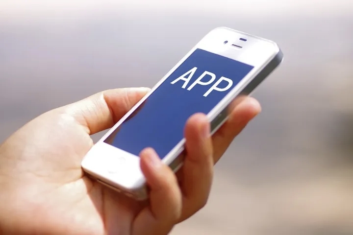 政务App：“千门归一”瘦身，“便民之门”敞开