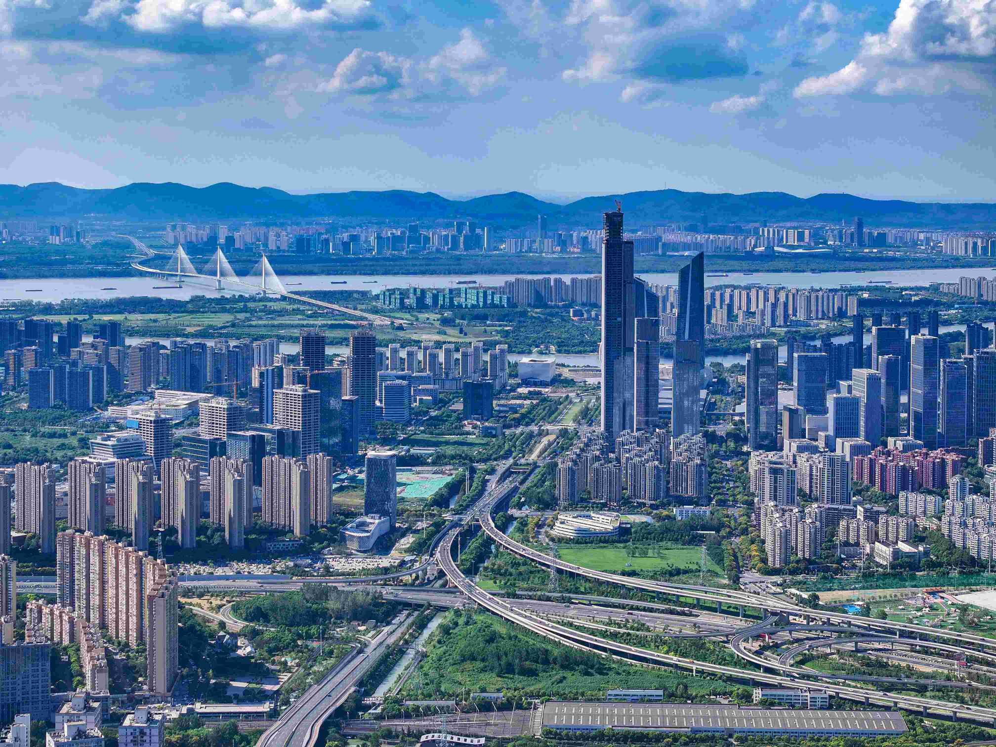 全力干出开局之年新气象