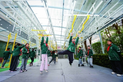 南京首家体适能悬垂馆投用