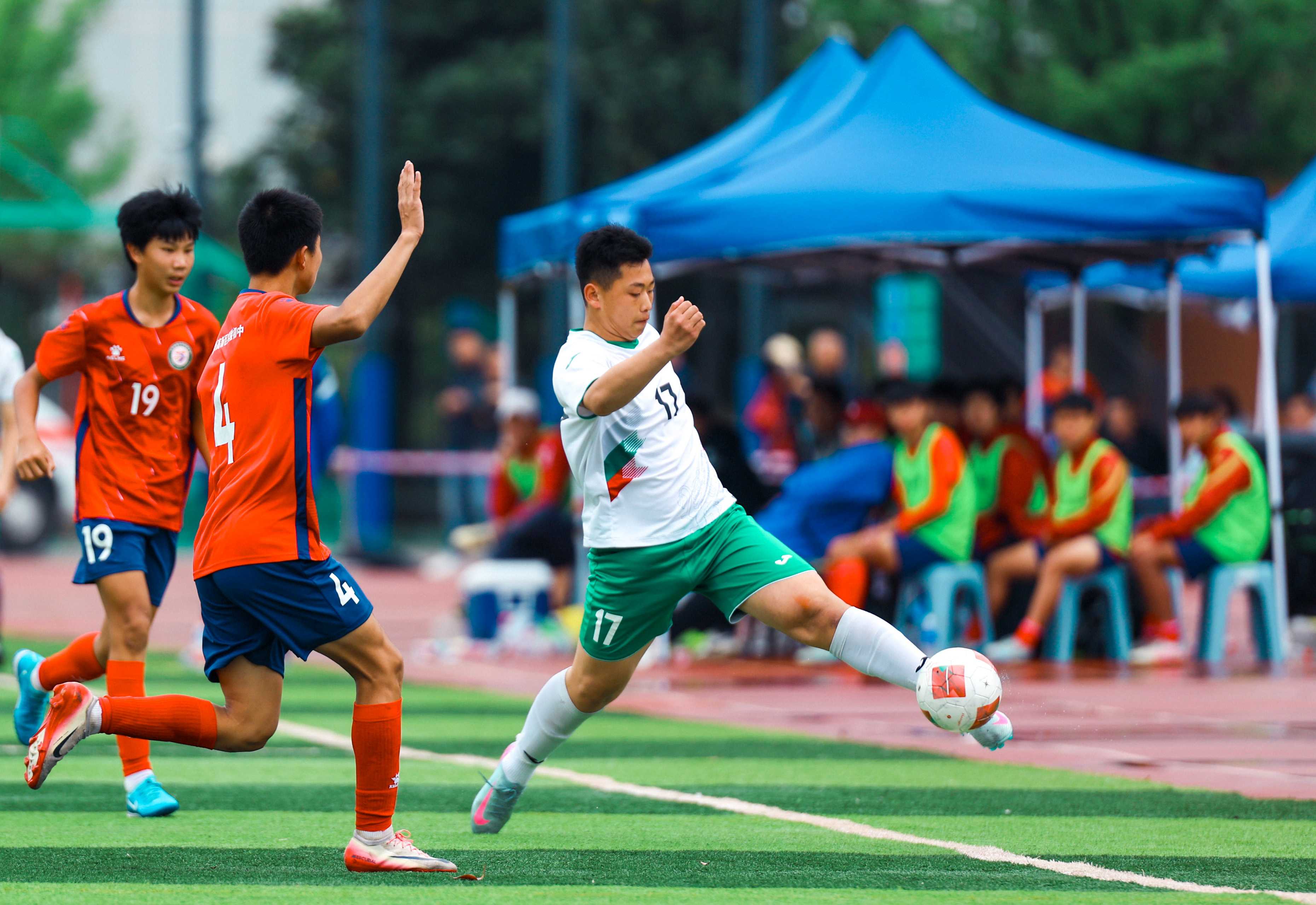 “省长杯”校园足球联赛南京少年勇夺冠军