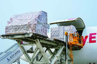 “南京—德里”全货机航线昨日首航