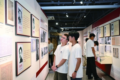 江苏馆藏革命文物全国联展巡展启动